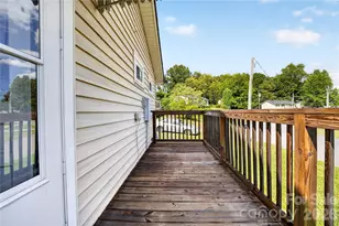 893 7th St Dr SE, Hickory, NC 28602 - Photo 13
