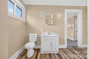893 7th St Dr SE, Hickory, NC 28602 - Photo 9