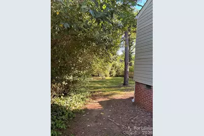 2565 Brentwood Place, Charlotte, NC 28208 - Photo 3
