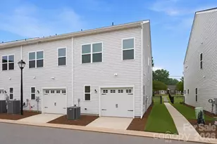 5853 Tuckaseegee Rd, Charlotte, NC 28208 - Photo 27