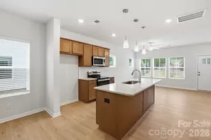 5847 Tuckaseegee Rd, Charlotte, NC 28208 - Photo 11