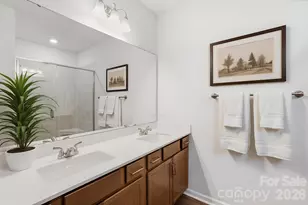 5865 Tuckaseegee Rd, Charlotte, NC 28208 - Photo 9