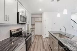 5835 Tuckaseegee Rd, Charlotte, NC 28208 - Photo 5