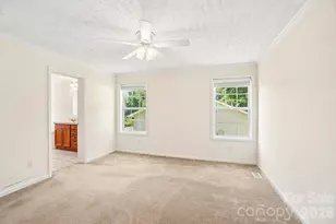119 E Meadow Ln, Horse Shoe, NC 28742 - Photo 17