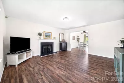 6104 Sunbridge Court, Charlotte, NC 28269 - Photo 3