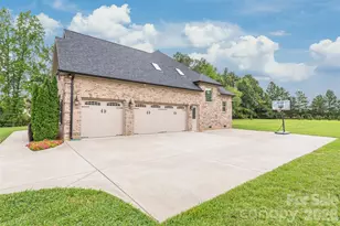 1808 Huntley Ridge Dr, Concord, NC 28025 - Photo 5