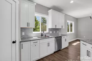 120 Grandview Ln, Hendersonville, NC 28791 - Photo 35