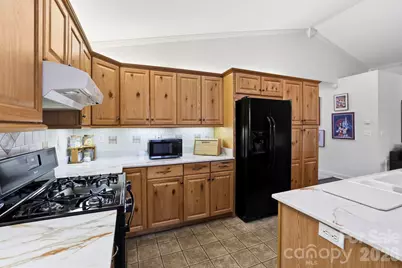 81 Chestnut Lane, Hendersonville, NC 28792 - Photo 25