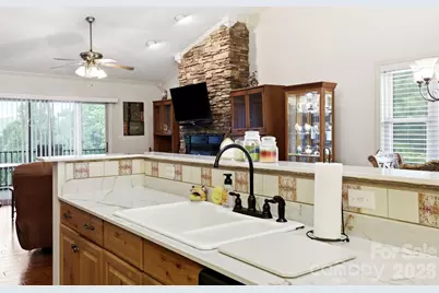 81 Chestnut Lane, Hendersonville, NC 28792 - Photo 23