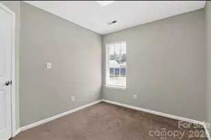 6033 Mary Blair Ln, Charlotte, NC 28214 - Photo 21