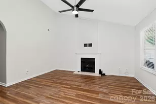 6033 Mary Blair Ln, Charlotte, NC 28214 - Photo 5