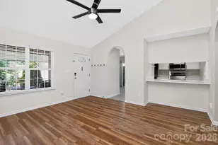 6033 Mary Blair Ln, Charlotte, NC 28214 - Photo 7