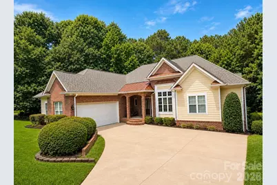 138 Fox Hunt Drive, Mooresville, NC 28117 - Photo 1
