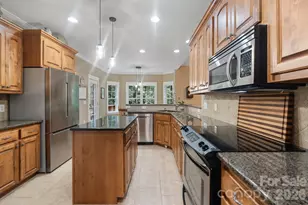 138 Fox Hunt Dr, Mooresville, NC 28117 - Photo 3
