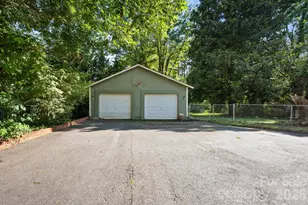 313 E Main St, Morganton, NC 28655 - Photo 33