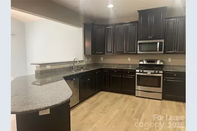 5712 Selkirkshire Road, Charlotte, NC 28278 - Photo 9