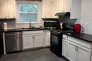 3520 Sargeant Dr, Charlotte, NC 28217 - Photo 9