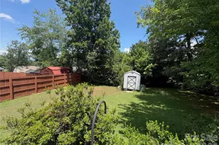 64 Mt Carmel Dr, Asheville, NC 28806 - Photo 17