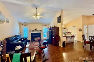 64 Mt Carmel Dr, Asheville, NC 28806 - Photo 5
