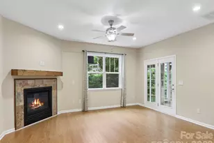 11 Eagle Pointe Way, Flat Rock, NC 28731 - Photo 13