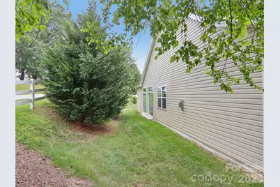 11 Eagle Pointe Way, Flat Rock, NC 28731 - Photo 39