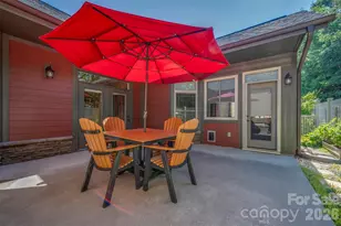584 Summerfield Pl, Flat Rock, NC 28731 - Photo 21