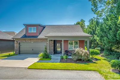 584 Summerfield Place, Flat Rock, NC 28731 - Photo 1