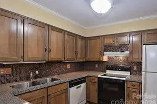 7345 Winery Ln, Charlotte, NC 28227 - Photo 7