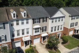 3054 Castleberry Ct, Charlotte, NC 28209 - Photo 3