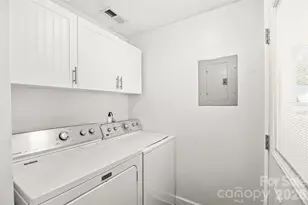 1562 Pecan Ave, Charlotte, NC 28205 - Photo 29