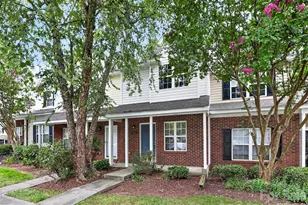 10866 Holly Ridge Blvd, Charlotte, NC 28216 - Photo 3