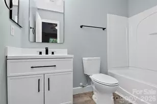 10866 Holly Ridge Blvd, Charlotte, NC 28216 - Photo 29