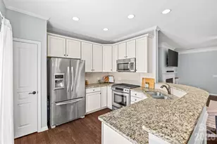 2258 Kensington Station Pkwy, Charlotte, NC 28210 - Photo 11