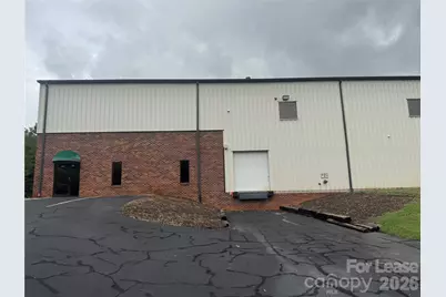 645 11th Avenue Boulevard SE, Hickory, NC 28602 - Photo 3