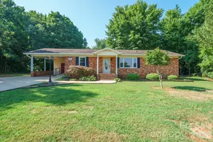 112 Summers Farm Rd, Statesville, NC 28625 - Photo 1
