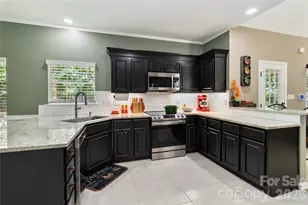 9122 Fairbridge Rd, Charlotte, NC 28277 - Photo 15