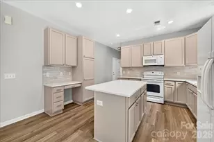 9236 Duckhorn Dr, Charlotte, NC 28277 - Photo 15