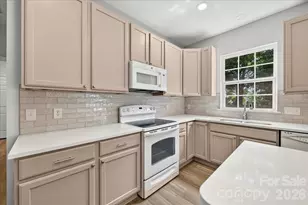 9236 Duckhorn Dr, Charlotte, NC 28277 - Photo 17
