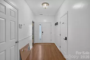 9207 Amy Dr, Charlotte, NC 28213 - Photo 3