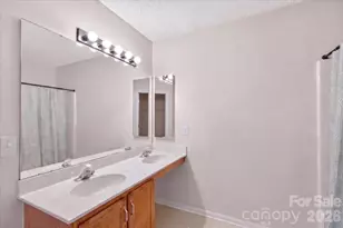 9207 Amy Dr, Charlotte, NC 28213 - Photo 15