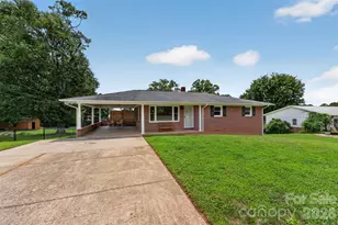 2671 Terrace Dr, Granite Falls, NC 28630 - Photo 3