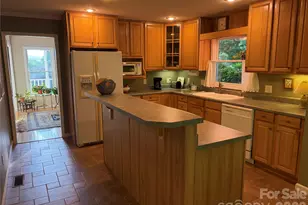136 Johnnie Hills None, Burnsville, NC 28714 - Photo 5