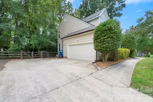 8610 Forest Shadow Cir, Cornelius, NC 28031 - Photo 23