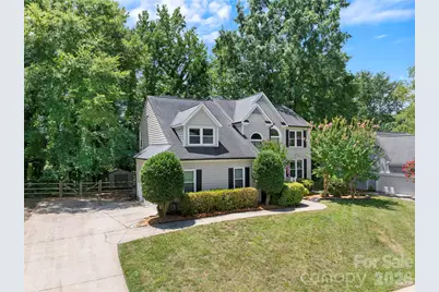 8610 Forest Shadow Circle, Cornelius, NC 28031 - Photo 3