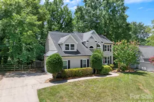 8610 Forest Shadow Cir, Cornelius, NC 28031 - Photo 3