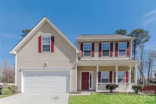 6702 Chieftain Dr, Charlotte, NC 28216 - Photo 1