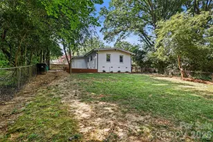 1338 Edgewater Dr, Charlotte, NC 28210 - Photo 31