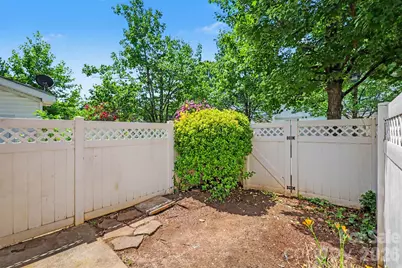6414 Mallard View Lane, Charlotte, NC 28269 - Photo 29