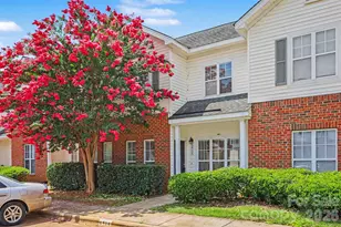 6414 Mallard View Ln, Charlotte, NC 28269 - Photo 1