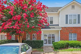 6414 Mallard View Ln, Charlotte, NC 28269 - Photo 3